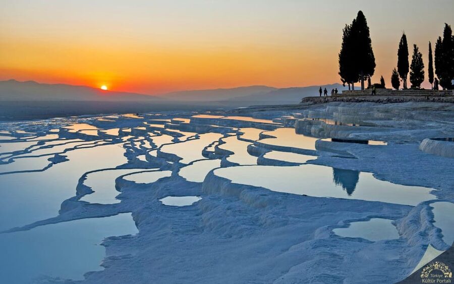 Kusadasi: Guided Pamukkale Tour - Lunch at the local restaurant: included, but manage expectations