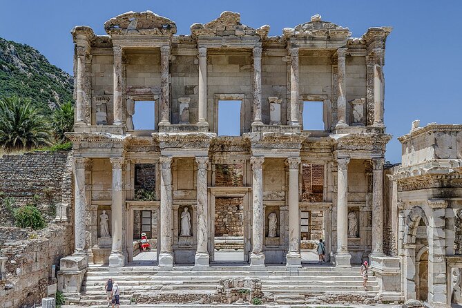 Kusadasi Port PRIVATE EPHESUS TOUR (fixed price 1 to 15 people) - Ancient City of Ephesus, the main event with real time inside the ruins
