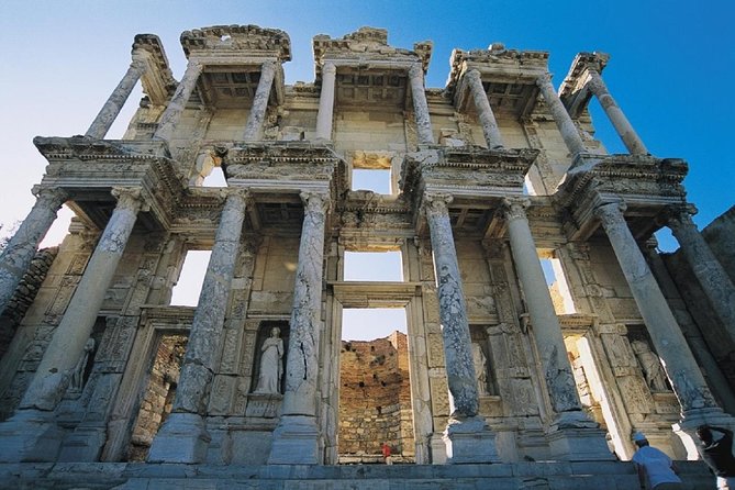 Kusadasi Shore Excursion: Ephesus Sightseeing Tour with Lunch - Quick hits around the theatre theme: Artemis and the Odeion