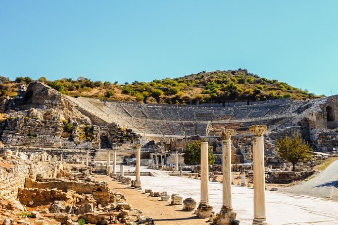 Kusadasi Shore Excursion: Ephesus Sightseeing Tour with Lunch - The guide can make or break Ephesus