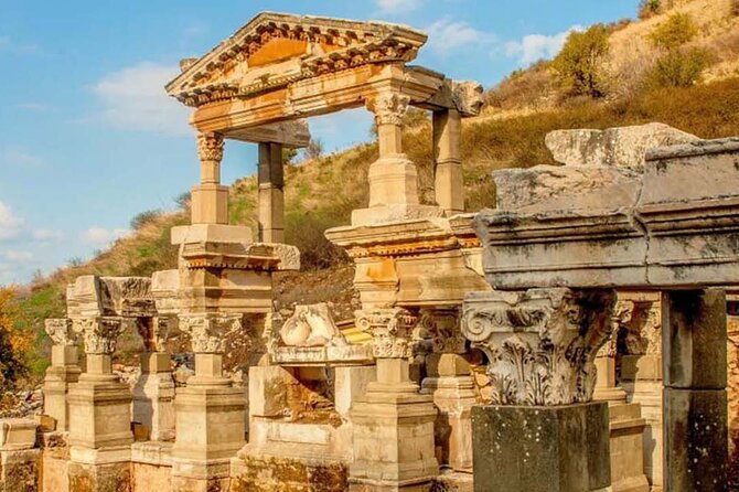 Legendary Memories:Ephesus&House of Mary and Bath Experience - Meryemana, the House of the Virgin Mary: small space, big emotion