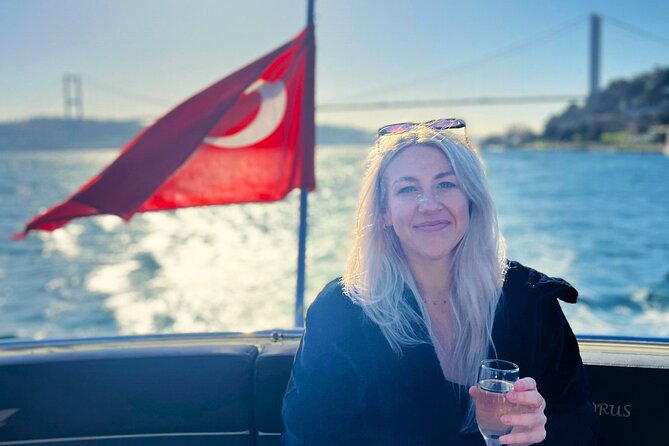 Luxury Bosphorus Yacht Tour – Asian Side Stop & Exploration - Golden Horn Switchback: From the Bosphorus to the Old City Energy