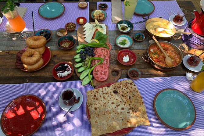 Luxury Private and Guided Istanbul Food Tour with a local guide - Meeting Up and Getting Around Like a Local