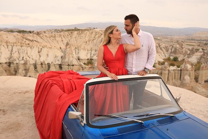 Magical Cappadocia Photoshoot with a Professional Photographer - 5:30 a.m. Pickup, Mobile Ticket, and the Morning-Runner Plan