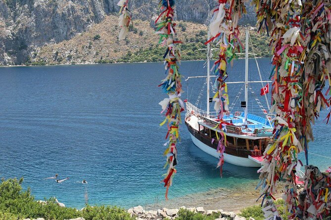 Marmaris Aegean Islands Boat Trip With Lunch & Unlimited Drinks - Back On Board: Toilets, Outside Showers, and the Included Drink Plan
