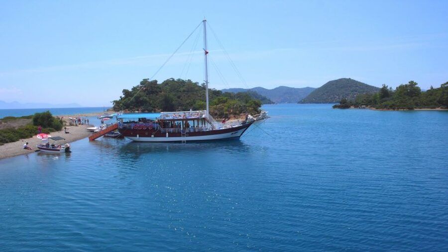 Marmaris All-Inclusive Boat Trip with Free Sunbed & Lunch - Key highlights I’d plan my day around