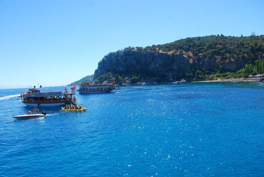 Marmaris All-Inclusive Boat Trip with Free Sunbed & Lunch - Kumlubük and Green Sea Beach for more swimming time
