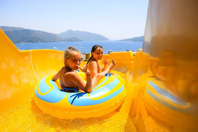 Marmaris Aqua Dream Water Park Tickets - Entering the park: lockers, showers, and keeping your day sane