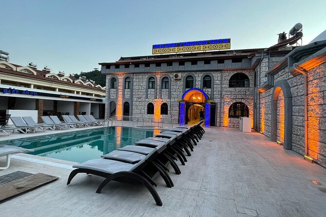 Marmaris Traditional Turkish Bath Experince With Oil Massage - Pickup, timing, and the small-group reality in Marmaris