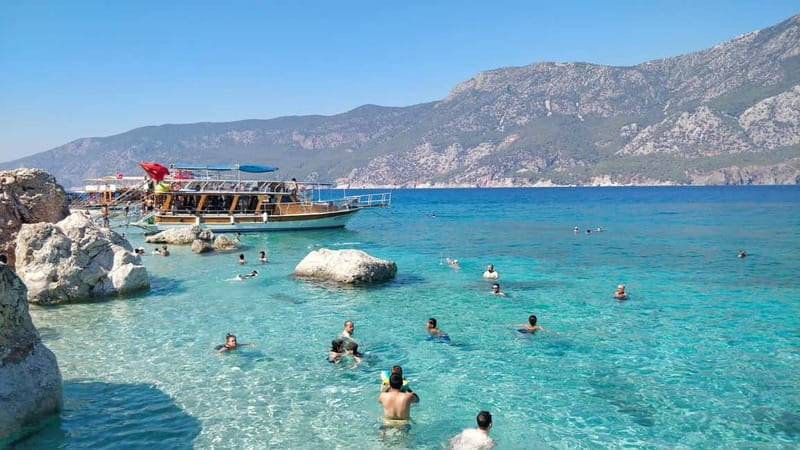 Oludeniz: Butterfly Valley, St. Nicholas Island incl. Lunch - Butterfly Valley nature reserve walk for tiger butterfly spotters