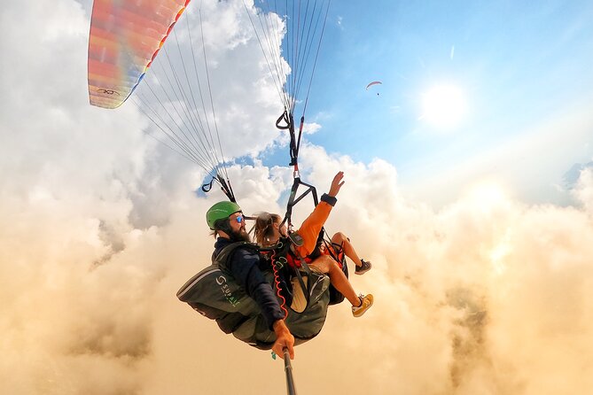 Paragliding Experience in Ölüdeniz - Butterfly Valley from above: the photo stop that makes the route feel iconic