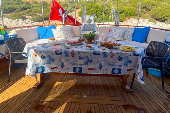 Private 6-Hour Boat Tour with Lunch in Bodrum Bays - Key things to know before you go