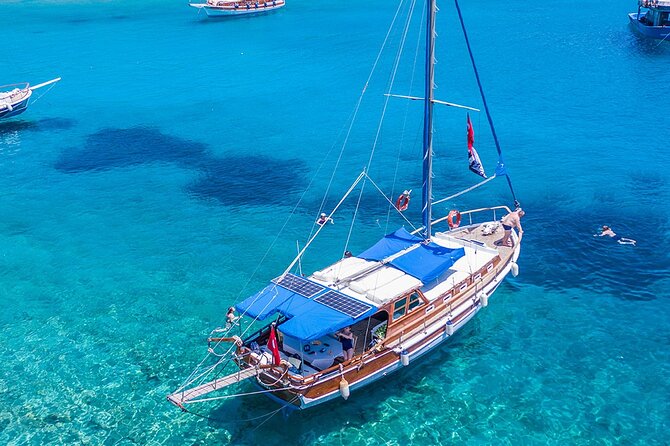 Private 6-Hour Boat Tour with Lunch in Bodrum Bays - Stop two at Red Bay: lunch, snorkel time, and a fishing rod option