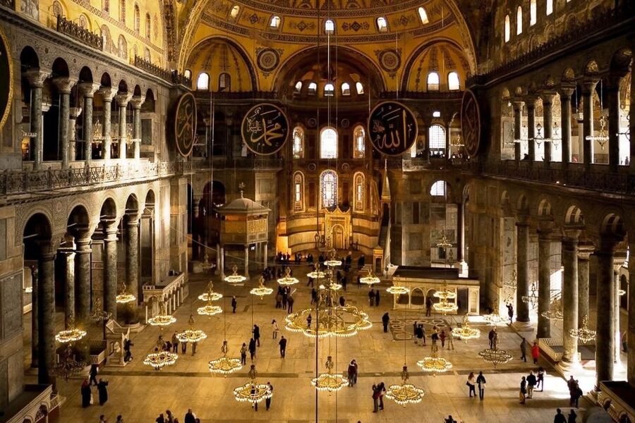 Private 7-Hour Istanbul Tour with Red Carpet Treatment - Hagia Sophia: why fast entry changes your whole day