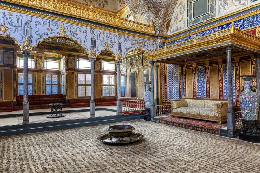 Private 7-Hour Istanbul Tour with Red Carpet Treatment - Grand Bazaar: how to shop smarter in 1.5 hours