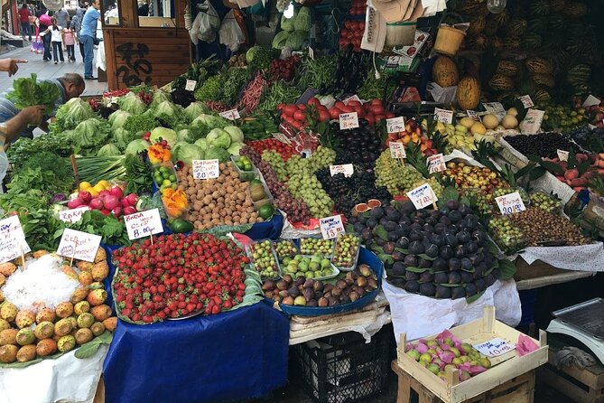 Private and guided Food and Culinary Tour of Istanbul - Crossing to Kadikoy: ferry time and a different food rhythm