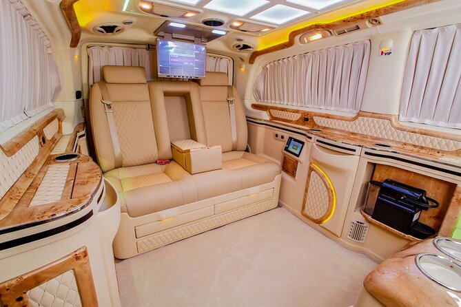 Private Antalya Airport Transfer Service - Pickup that actually helps: name board, flight delays, and real guidance