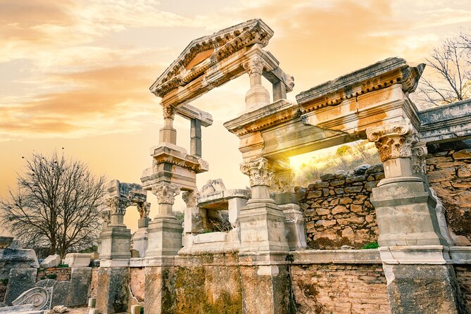 Private Biblical Ephesus Tour from Kusadasi Port with Lunch - Lunch in Turkey: what’s included, and how to make it a win