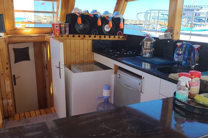 Private Boat Tour İn Side - Lunch, Fruit Service, and Drink Reality Check