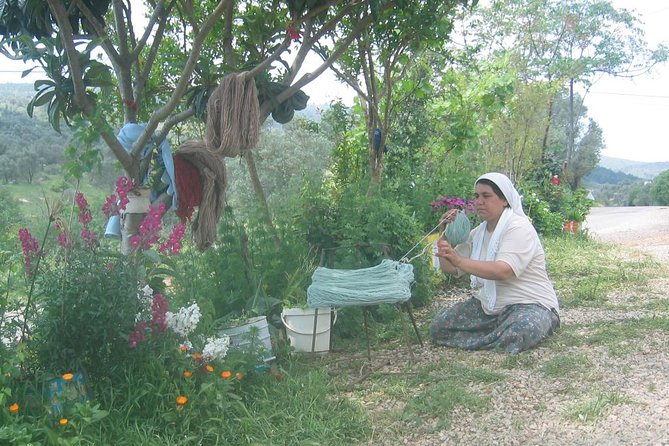 Private Bodrum Village Tour + 1 Glass Free Local Wine - Stop 1, the Bodrum village tour: coffee, markets, and cooperative life