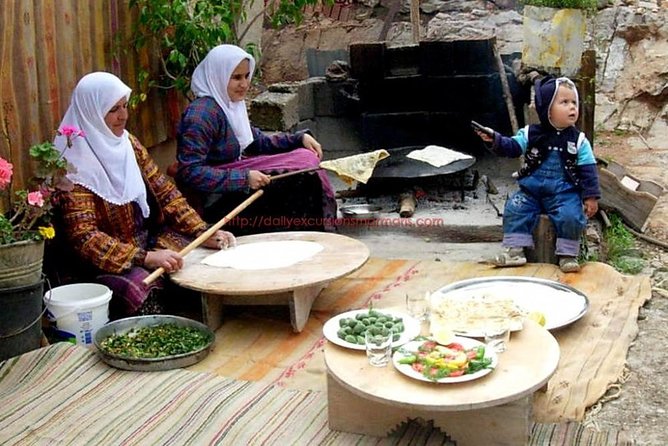 Private Bodrum Village Tour + 1 Glass Free Local Wine - Lunch with local cooks: what you’re really paying for