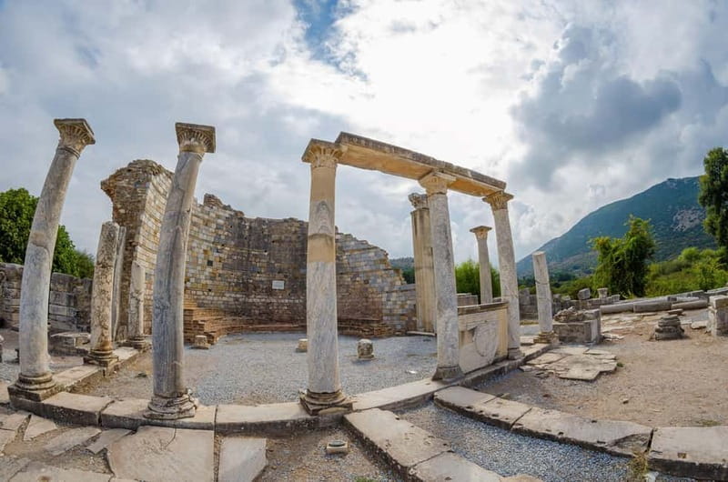 Private Ephesus Bible Study Tour From Kusadasi Cruisers Only - Lunch in the countryside, and how to handle the shopping urge