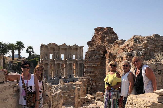 PRIVATE EPHESUS TOUR FOR CRUISERS : EPHESUS ticket included - Kusadası Bazaar and Pigeon Island Castle: shopping with context and a view break