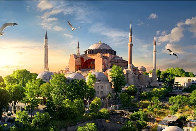 Private Full Day Guided Highlights of Istanbul Tour - Hippodrome: Byzantine leftovers in an open-air square
