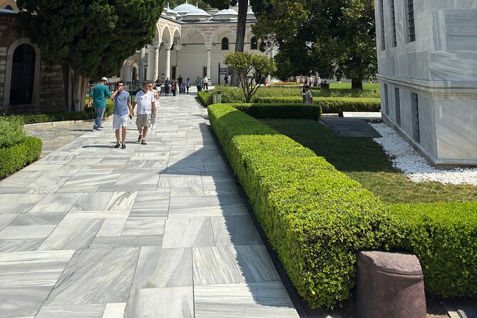 Private Guided Istanbul Walking Tour Old City Highlights - Stop 1: Hippodrome, the ancient heart of the city