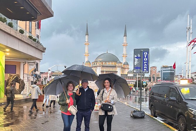 Private Istanbul Day Tour and Famous Grand Bazaar - Pickup and travel style, so the day starts without stress