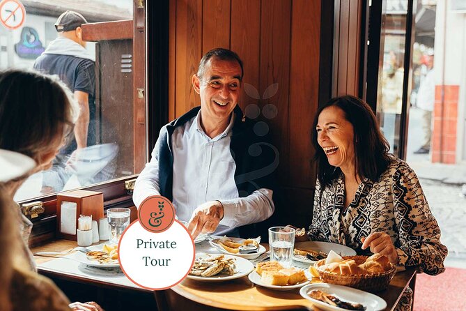PRIVATE ISTANBUL FOOD TOUR & Hidden Pearls of the old city - Stop 4, Sultanahmet District for About an Hour: Small Corners, Real Stops