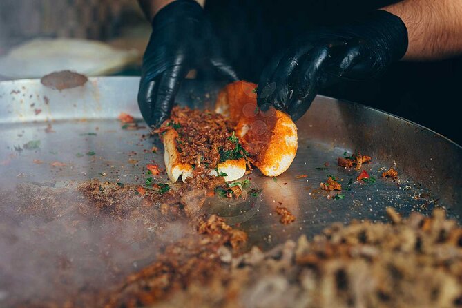 PRIVATE ISTANBUL FOOD TOUR & Hidden Pearls of the old city - Stop 5, Misir Carsisi Spice Market: What Spices Do in Turkish Cooking