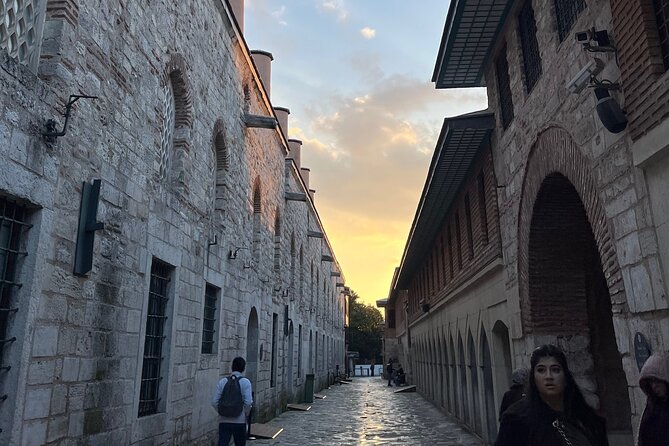 Private İstanbul Tour With Professional Tour Guide - Blue Mosque (Sultan Ahmed Mosque): included entry and a timed sightseeing flow