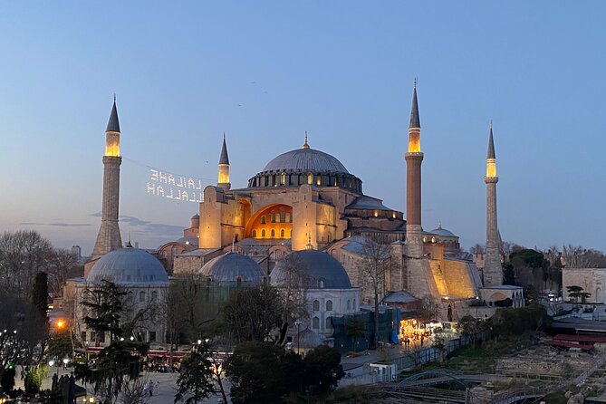 Private Minivan Transfer from Istanbul Airport - Communication That Makes Arrival Feel Organized