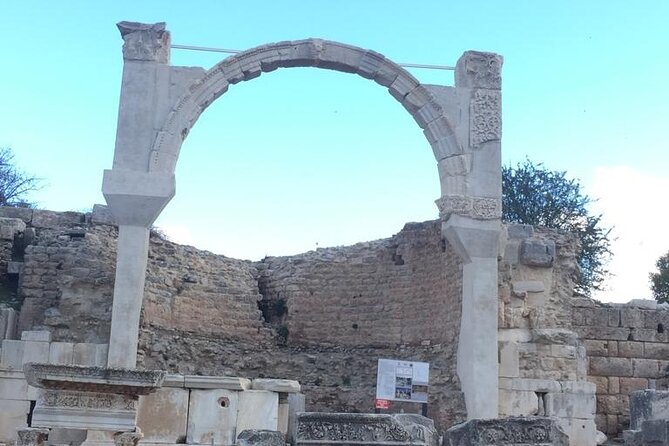 Private Tour from Izmir to Ephesus, Artemission, Virgin Mary House incl. Lunch - Private guiding: why it feels easier than a standard bus tour