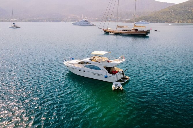 Private VIP Motoryacht Charter in Bodrum For 6 Hours With Lunch - Aquarius Bay: A Scenic Reset After the Black Island Segment