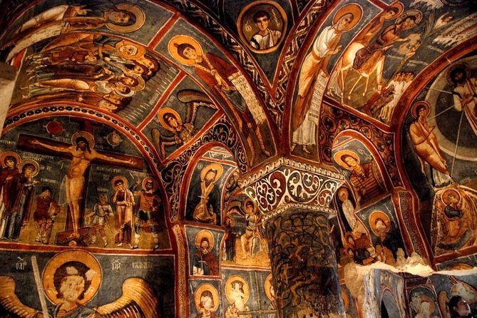 Red (North) Tour Cappadocia (small group) with lunch and tickets - Göreme Open Air Museum: cave churches with restored frescoes