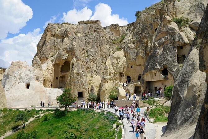Red Tour with open air Museum - Uçhisar: The castle hill stop that sets the tone