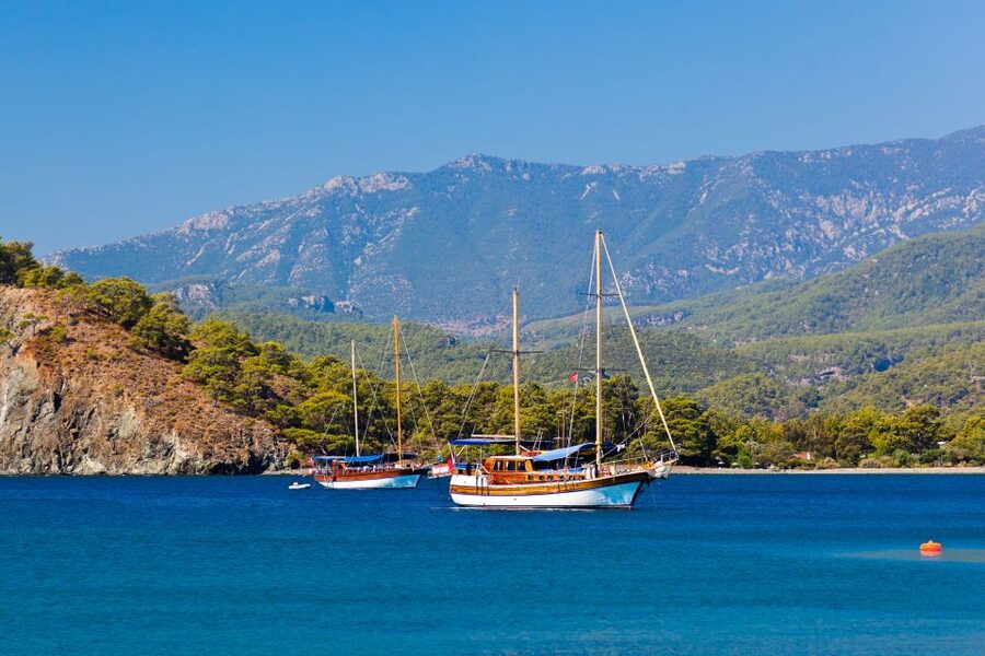 Relaxing Boat Trip with Lunch and Drinks - Key things I’d focus on before booking