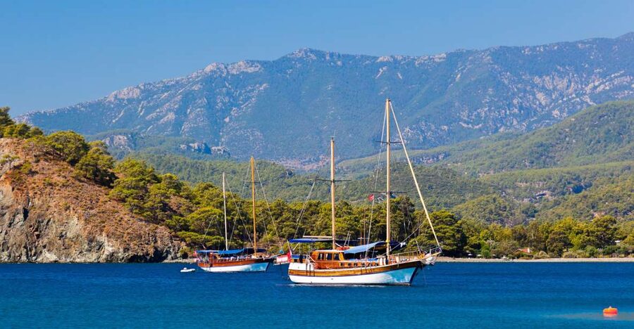 Relaxing Boat Trip with Lunch and Drinks - From Antalya hotel pickup to Kemer Marina, the day starts smoothly
