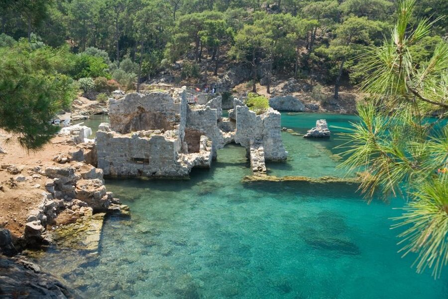 Relaxing Boat Trip with Lunch and Drinks - Price and value at about $47, where the money goes