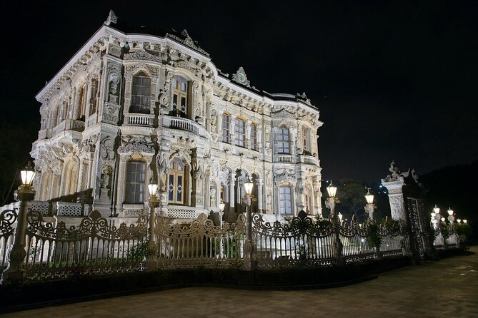 Romantic Night Cruise Live Violinist - Çırağan Palace: marble, prison stories, and a comeback as a hotel