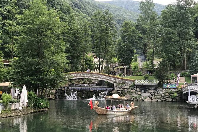 Sapanca Lake & Masukiye Tour From Istanbul - Lunch in Sapanca village: included, local, and timed to recharge you