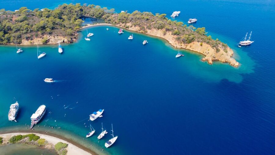 Sarigerme: 12 Islands Boat Trip with Lunch and Transfer - The boat experience: deck time, seating, and how to plan your comfort