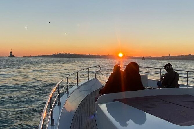 Scenic Bosphorus Sunset Cruise – 2.5 Hours of Luxury & Views - Ortaköy at golden hour: mosque, waterfront energy, and snack breaks