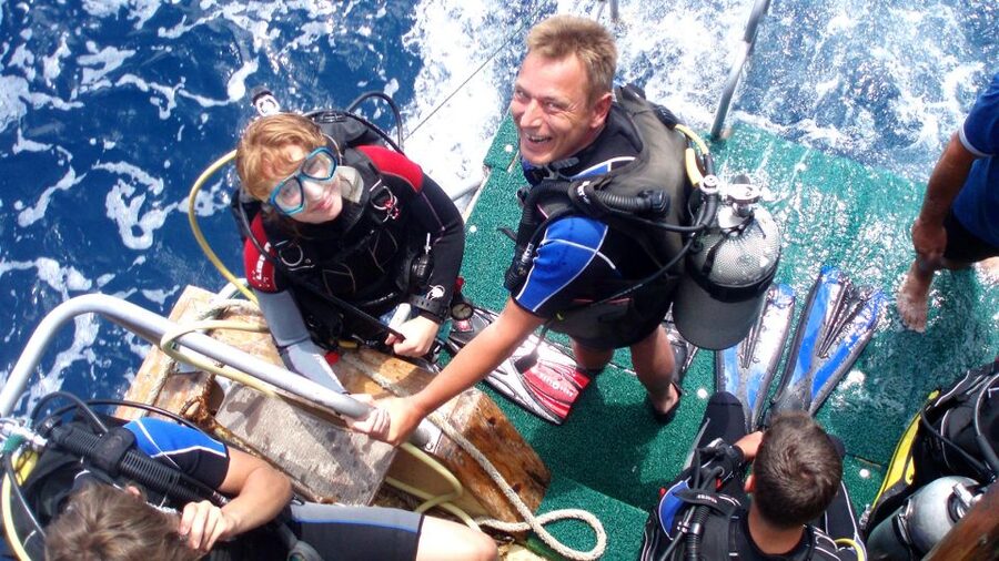 Scuba Diving Tour with Transfer From Alanya and city of Side - What it feels like underwater at shallow depths