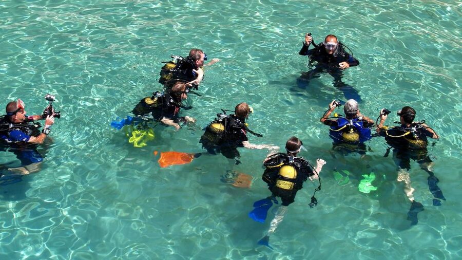 Scuba Diving Tour with Transfer From Alanya and city of Side - Boat time, visitors, and who can join the day