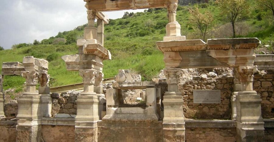 Shore Excursions: Half Day Ephesus & Şirince Village Tour - From cruise port to Ephesus: the van ride that sets the tone