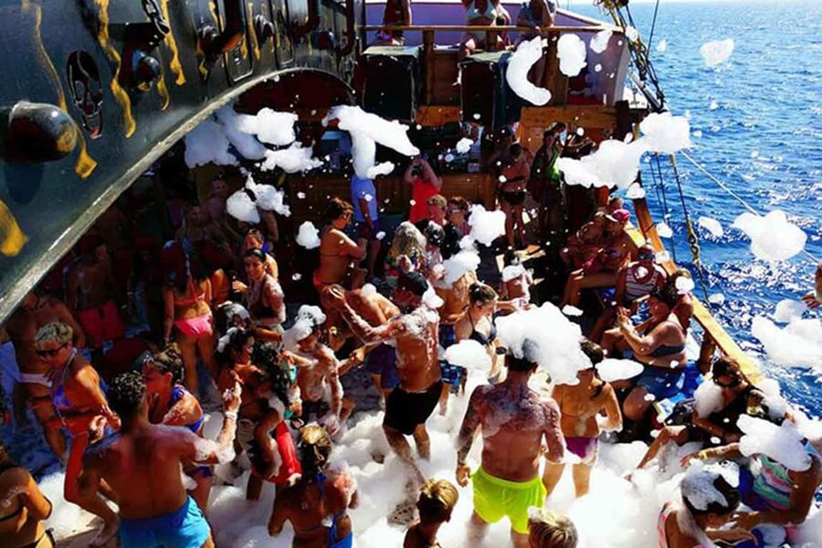 Side: Dolphin Island Boat Tour, Lunch, Sotf Drinks& Swimming - Price and value: does $35 for a 6-hour sea day make sense?