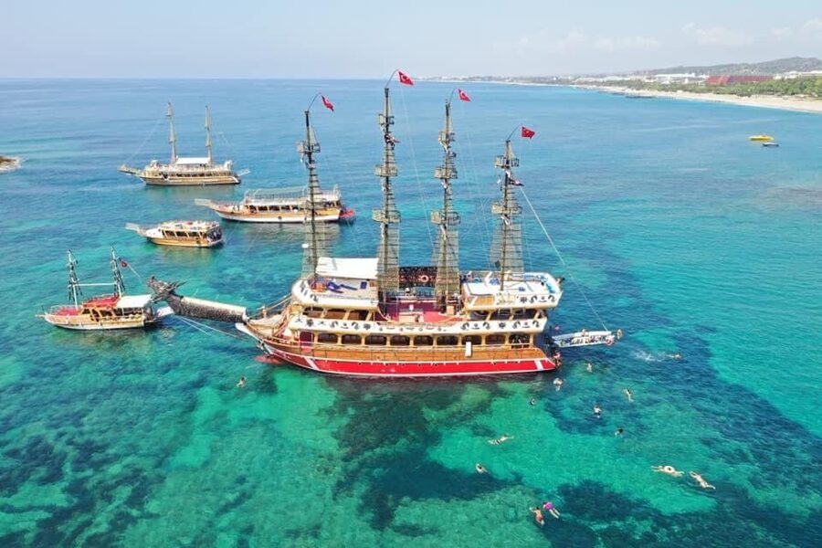 Side: Dolphin Island Boat Tour w/ Lunch & Foam Party - Manavgat Bosphorus stop: sea on one side, river on the other